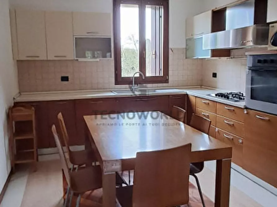 Immagine 18 di Appartamento in vendita  in Via Roma a San Vito Di Leguzzano