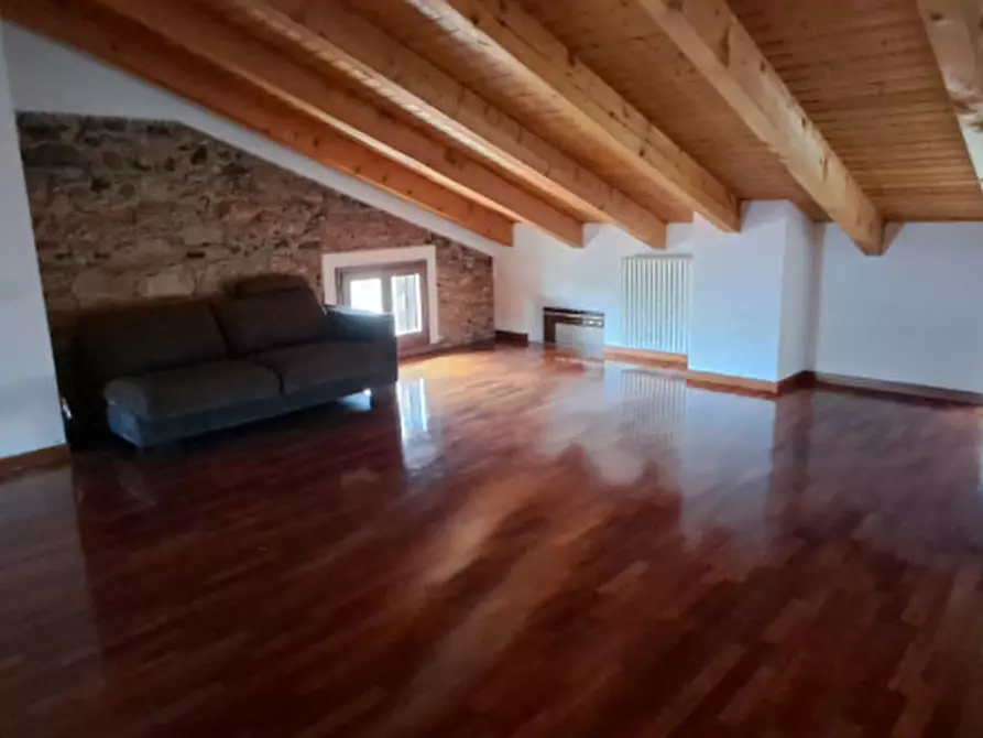 Immagine 23 di Appartamento in vendita  in Via Roma a San Vito Di Leguzzano