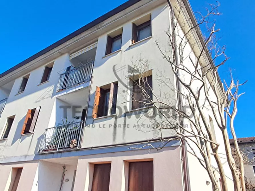 Immagine 2 di Appartamento in vendita  in via magrè a San Vito Di Leguzzano