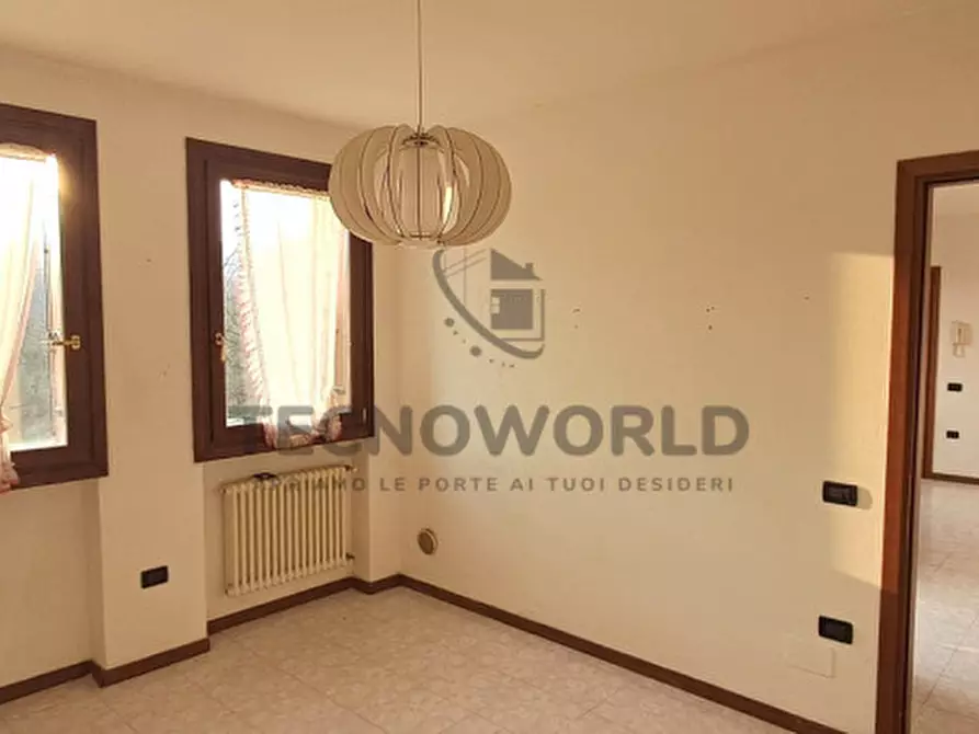 Immagine 4 di Appartamento in vendita  in via magrè a San Vito Di Leguzzano