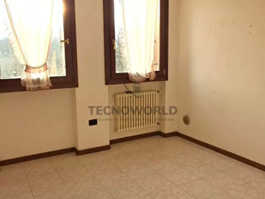 Immagine 5 di Appartamento in vendita  in via magrè a San Vito Di Leguzzano