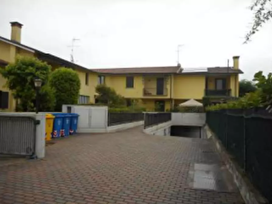 Immagine 1 di Appartamento in vendita  in Via Pastrengo, 23 a Paese