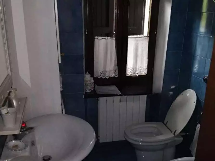 Immagine 1 di Villa in vendita  in Via Civita, 21 a Fabriano