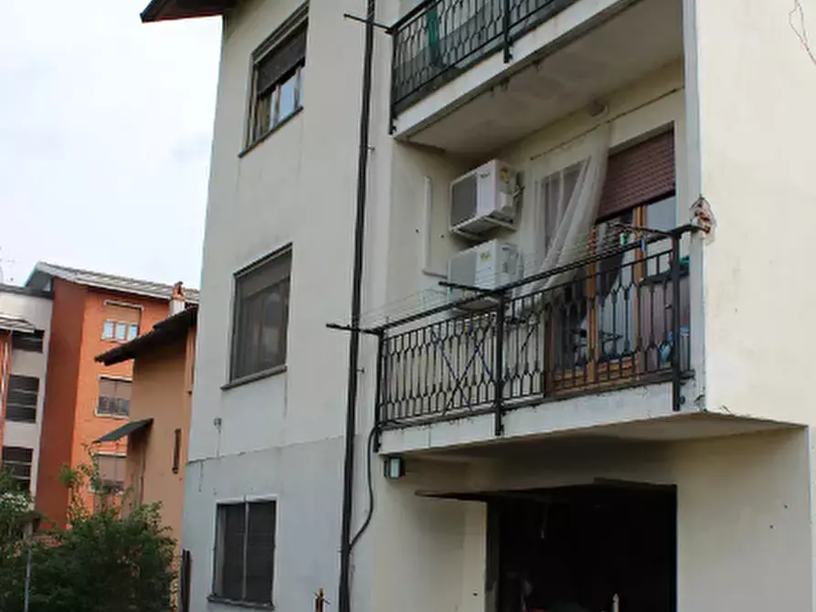 Immagine 1 di Appartamento in vendita  in via Borghetto n 7 a Ivrea