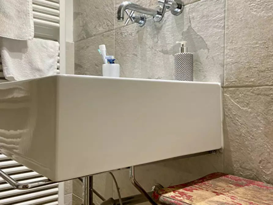 Immagine 54 di Appartamento in vendita  in Via Caldarese a Bologna