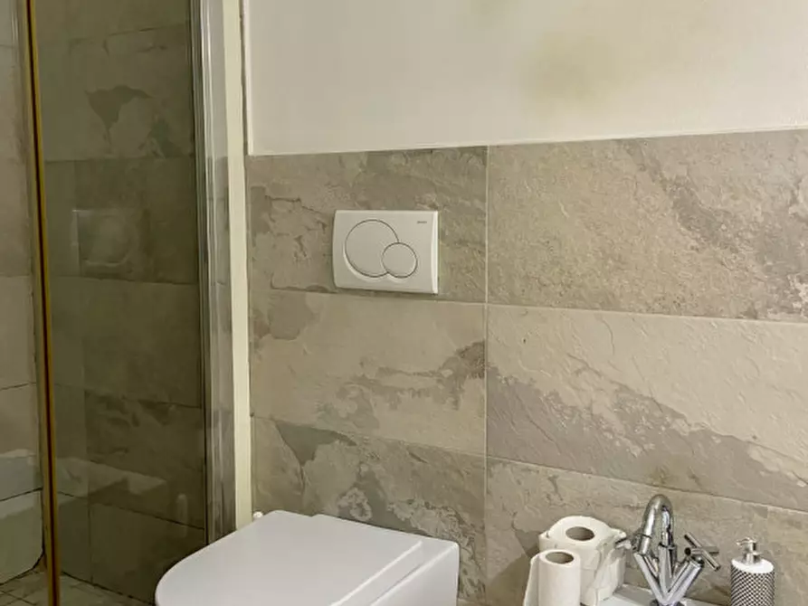 Immagine 57 di Appartamento in vendita  in Via Caldarese a Bologna