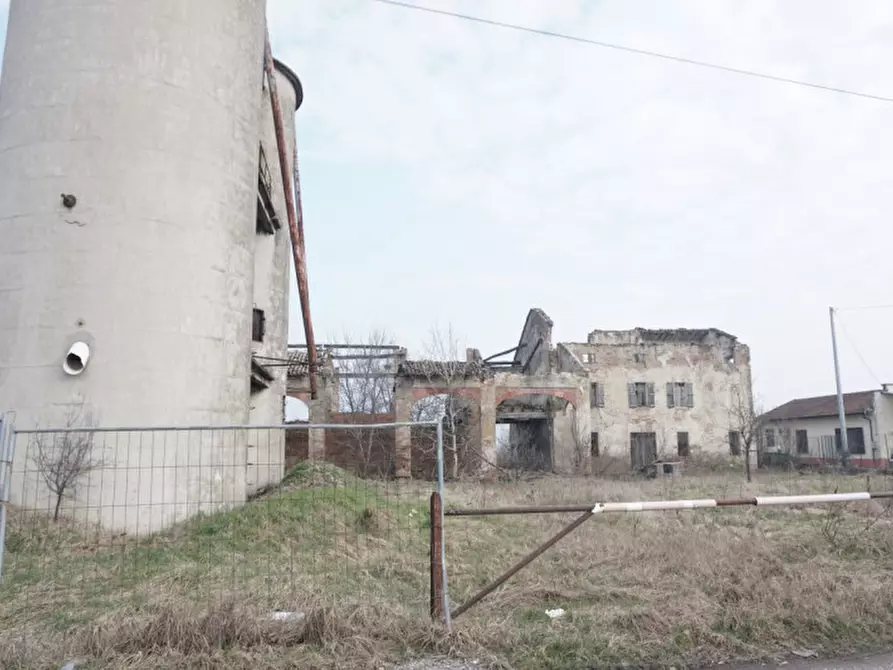 Immagine 12 di Rustico / casale in vendita  in via al malcantone a Sorbolo Mezzani