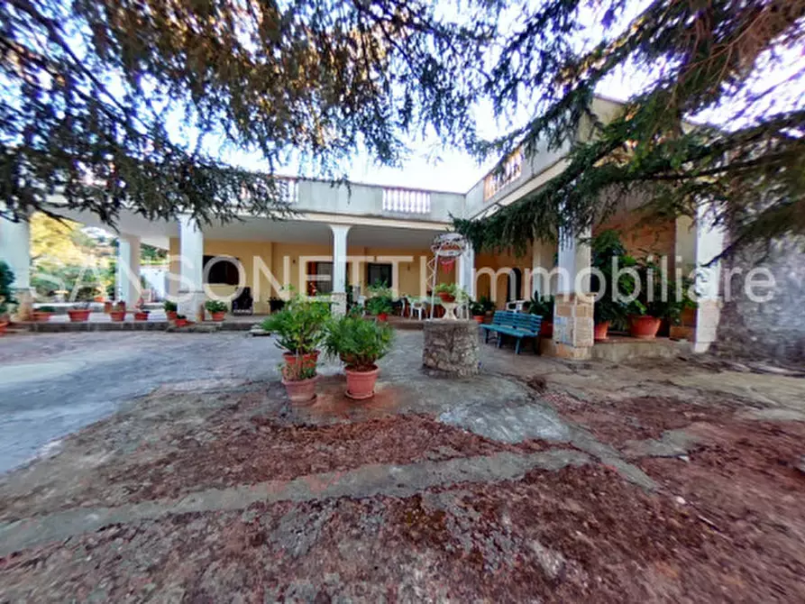 Immagine 3 di Villa in vendita  in ANES a Fasano