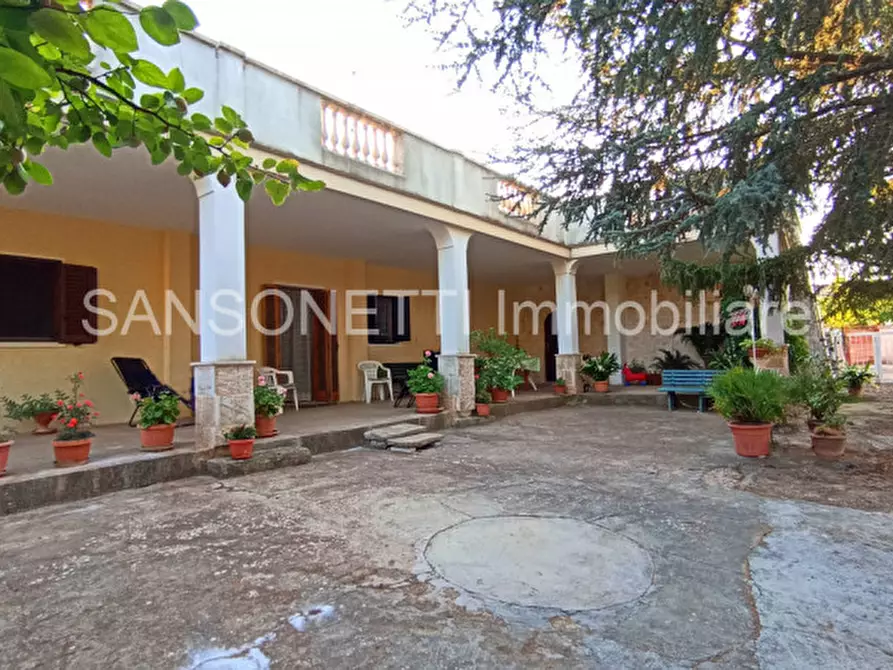 Immagine 4 di Villa in vendita  in ANES a Fasano