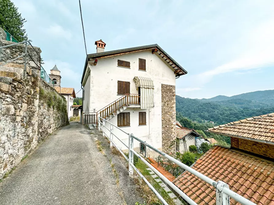 Immagine 1 di Casa indipendente in vendita  in Frazione merlera a Cellio Con Breia