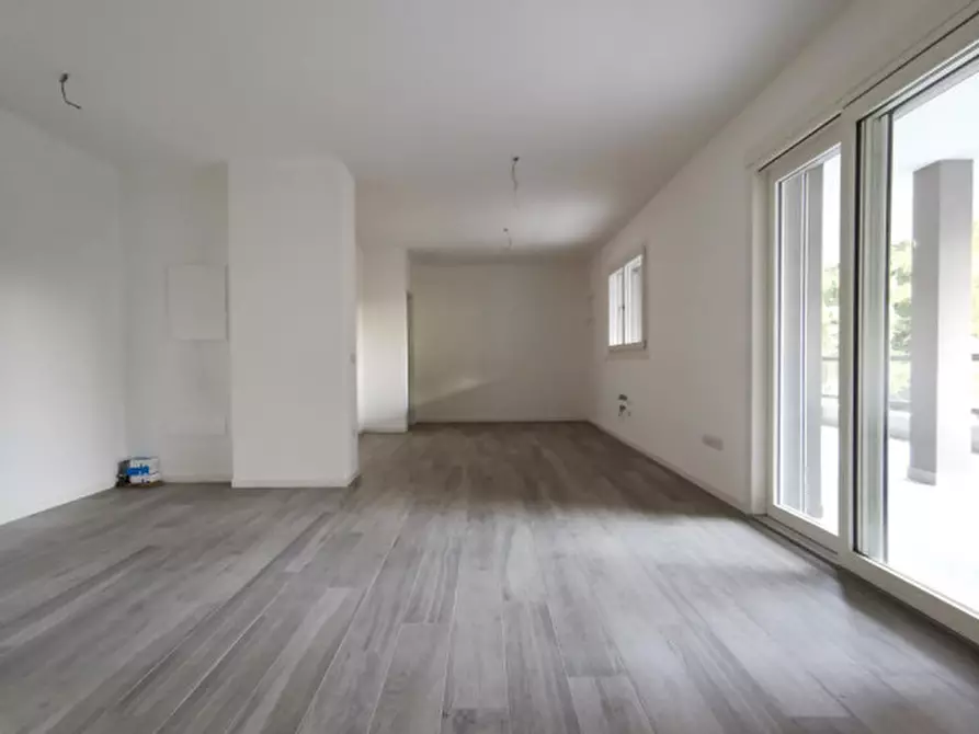 Immagine 2 di Appartamento in vendita  in Via Noncello a Pordenone