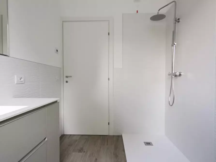 Immagine 13 di Appartamento in vendita  in Via Noncello a Pordenone