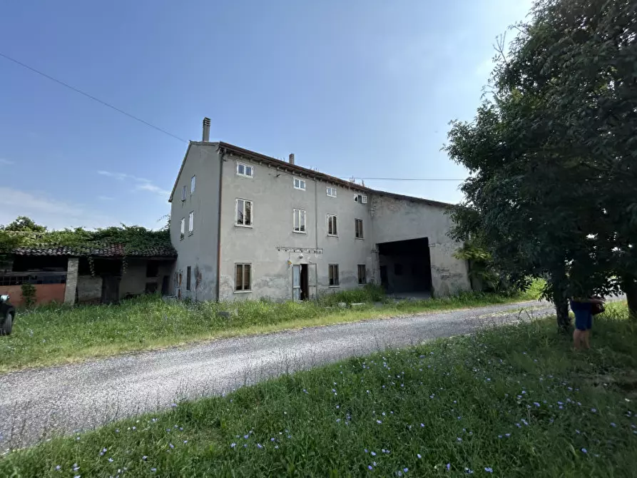 Immagine 1 di Rustico / casale in vendita  in VIA LOVOLO a Rovolon