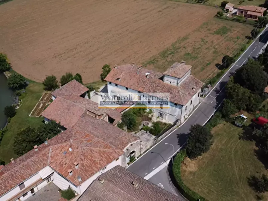 Immagine 1 di Rustico / casale in vendita  in Via Cave a Bedizzole