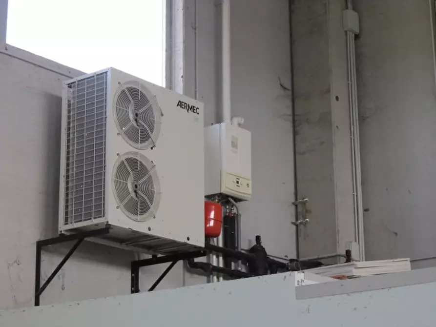 Immagine 9 di Capannone industriale in vendita  in gracco spaziani a Castel D'ario