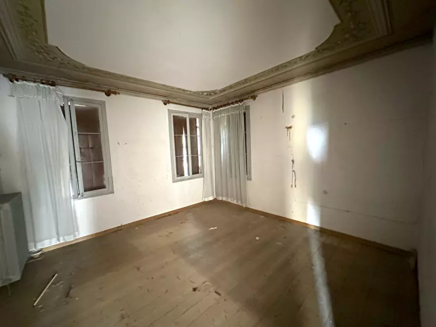 Immagine 32 di Villa in vendita  in Via antonio Canova a Possagno
