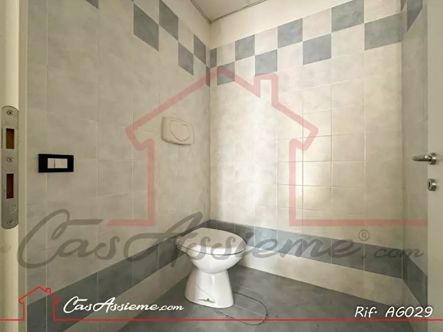 Immagine 6 di Negozio in vendita  a Tombolo