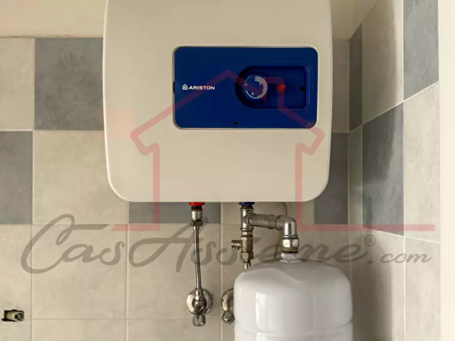 Immagine 8 di Negozio in vendita  a Tombolo