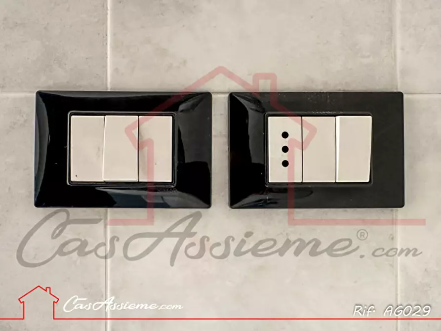 Immagine 11 di Negozio in vendita  a Tombolo