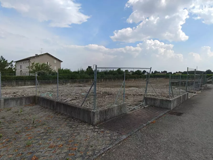 Immagine 3 di Terreno in vendita  in VIA FAZZANO a Correggio