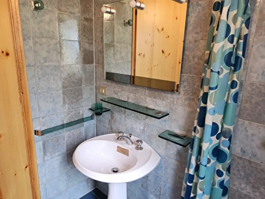 Immagine 9 di Appartamento in vendita  in Località Ciolos 10 a Forni Avoltri