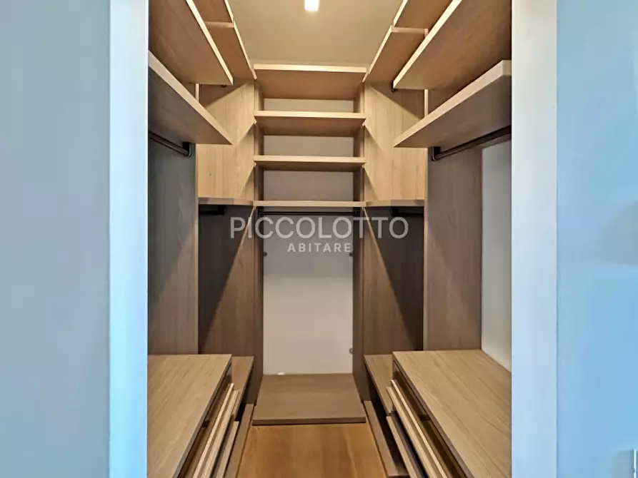 Immagine 17 di Appartamento in affitto  in via Senofonte a Milano