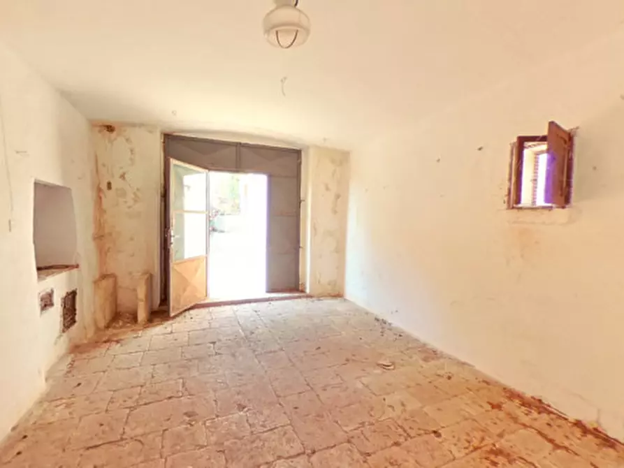 Immagine 32 di Rustico / casale in vendita  a Cisternino