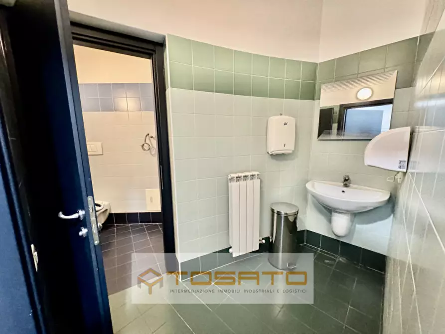 Immagine 14 di Ufficio in vendita  a Zevio