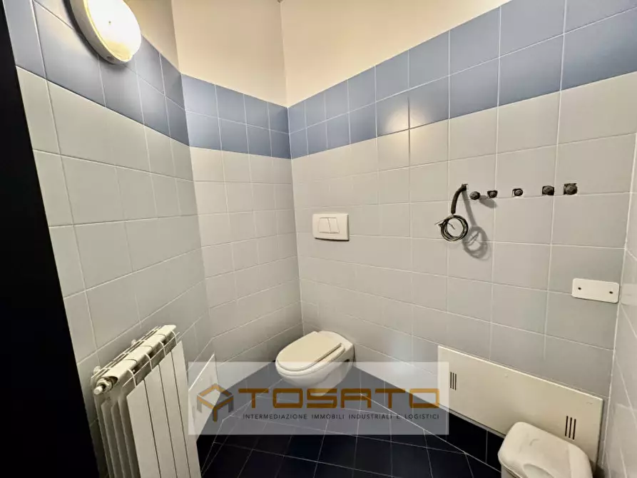 Immagine 15 di Ufficio in vendita  a Zevio