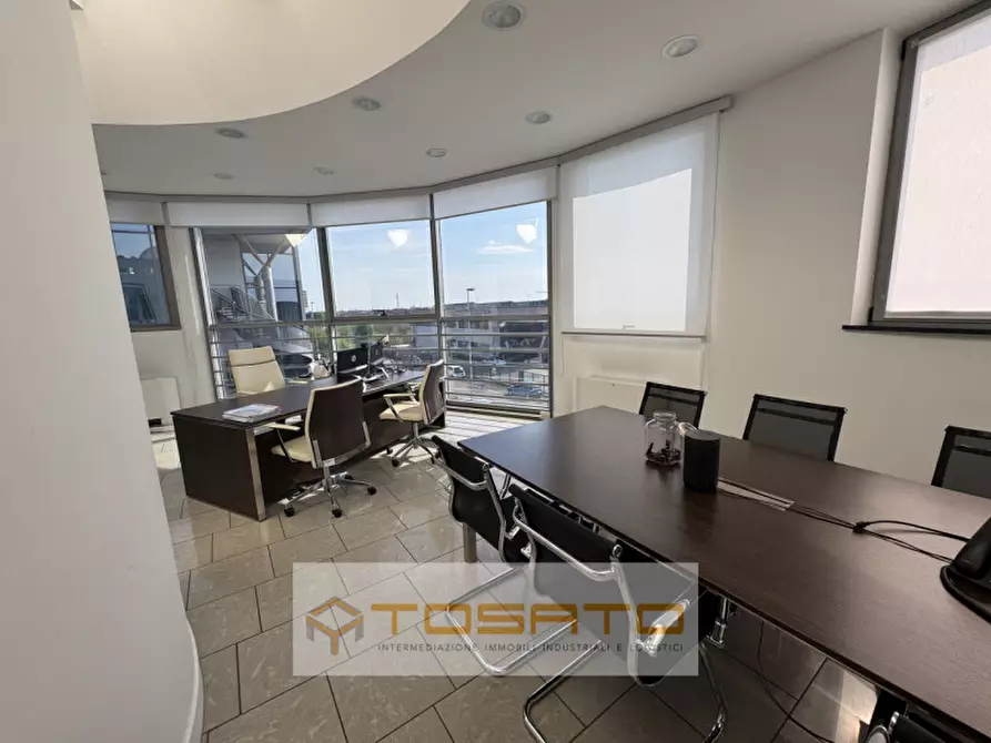 Immagine 22 di Ufficio in vendita  a Zevio