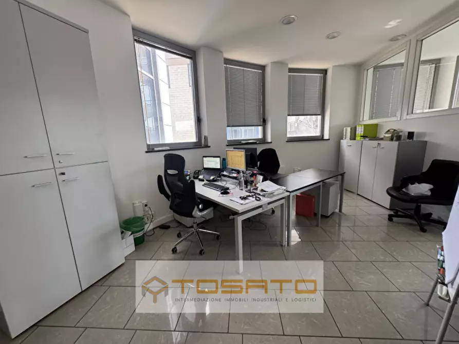 Immagine 23 di Ufficio in vendita  a Zevio