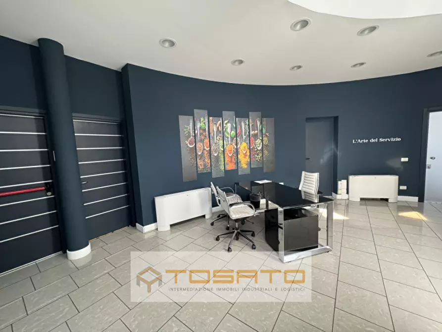 Immagine 23 di Ufficio in vendita  a Zevio