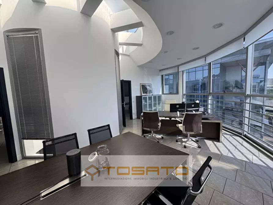 Immagine 27 di Ufficio in vendita  a Zevio