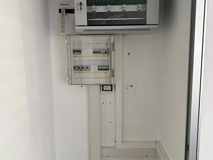 Immagine 12 di Ufficio in affitto  in PIAZZA BARCHE a Venezia