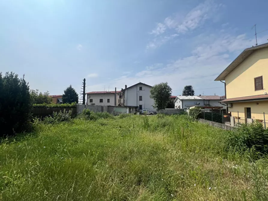 Immagine 1 di Terreno in vendita  a Stezzano