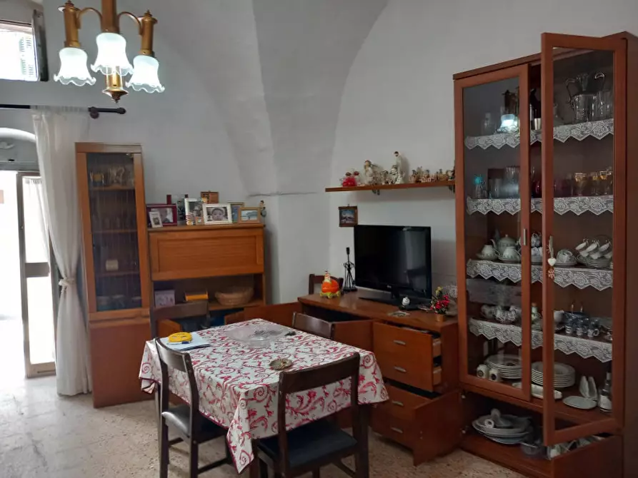 Immagine 1 di Casa indipendente in vendita  in Via Rapisardi a Ostuni