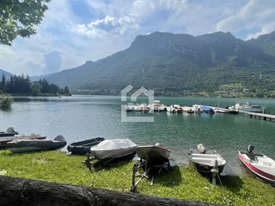 Immagine 5 di Appartamento in vendita  in Via Lungolago Vittoria a Idro