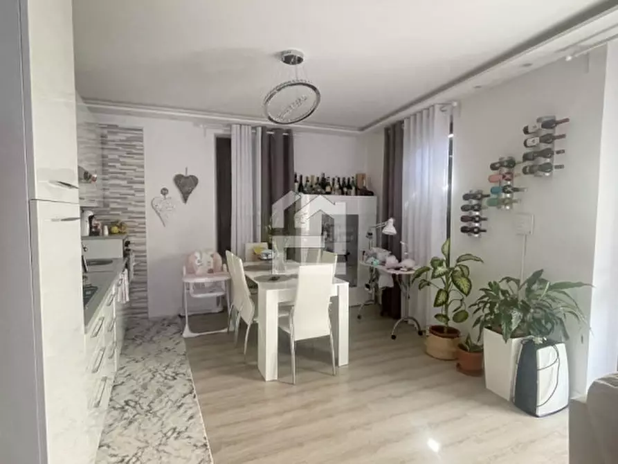 Immagine 11 di Appartamento in vendita  in Via Lungolago Vittoria a Idro