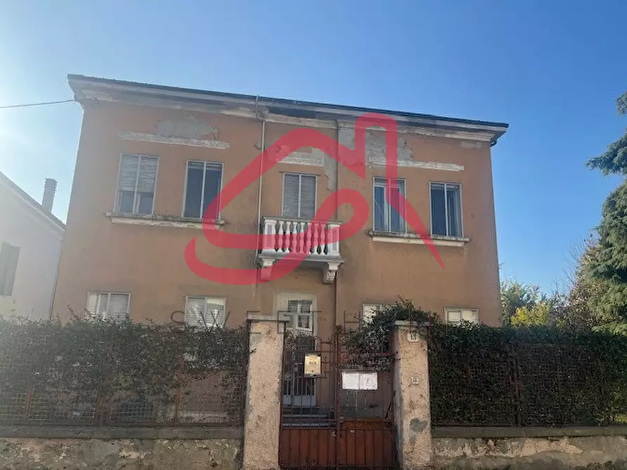 Immagine 1 di Casa indipendente in vendita  in via Bernina a Padova