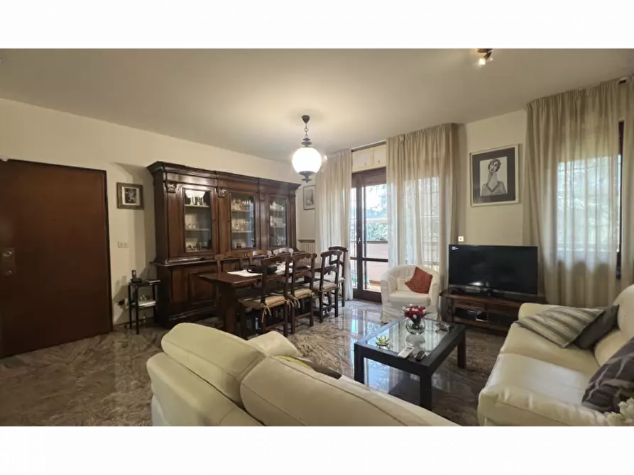 Immagine 5 di Appartamento in vendita  in via verde a Ozzano Dell'emilia