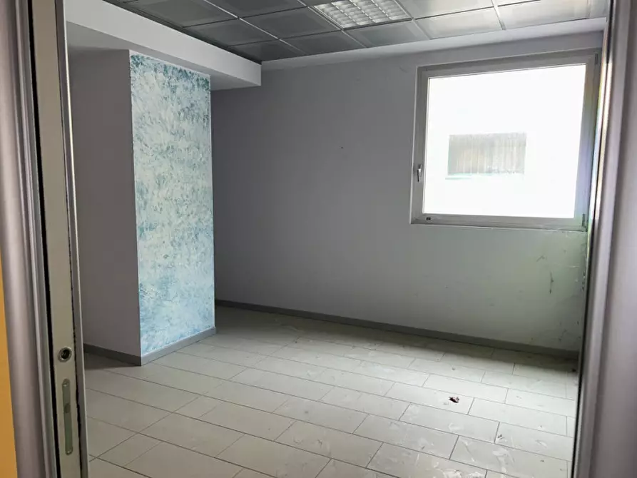 Immagine 5 di Ufficio in vendita  in Chiari via Brescia 35 a Chiari