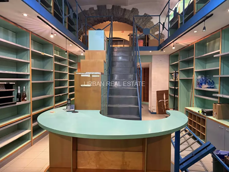 Immagine 19 di Negozio in affitto  in Via Mazzini 44/E a Trieste