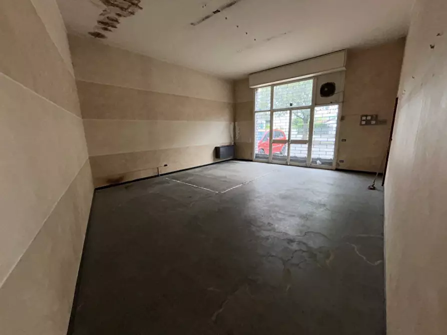 Immagine 7 di Palazzo in vendita  a Chiari