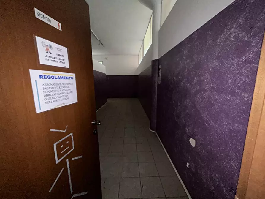 Immagine 11 di Palazzo in vendita  a Chiari