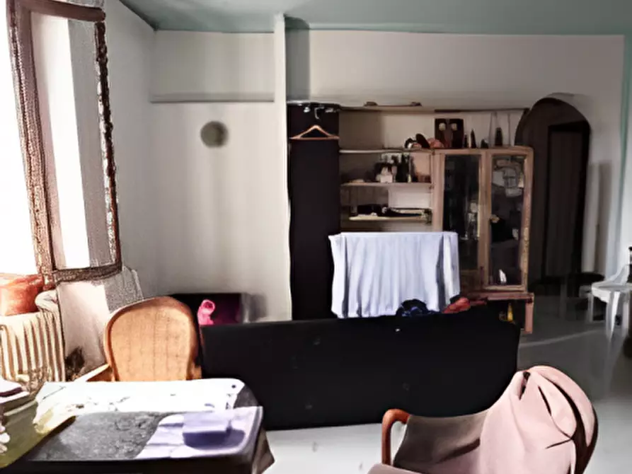 Immagine 4 di Appartamento in vendita  in via Roma 11 a Carnate