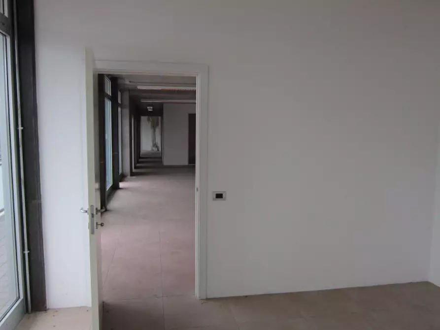 Immagine 13 di Ufficio in vendita  in Chiari via Brescia 43 a Chiari