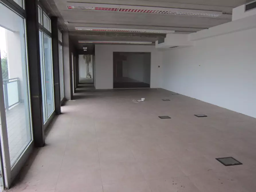 Immagine 14 di Ufficio in vendita  in Chiari via Brescia 43 a Chiari