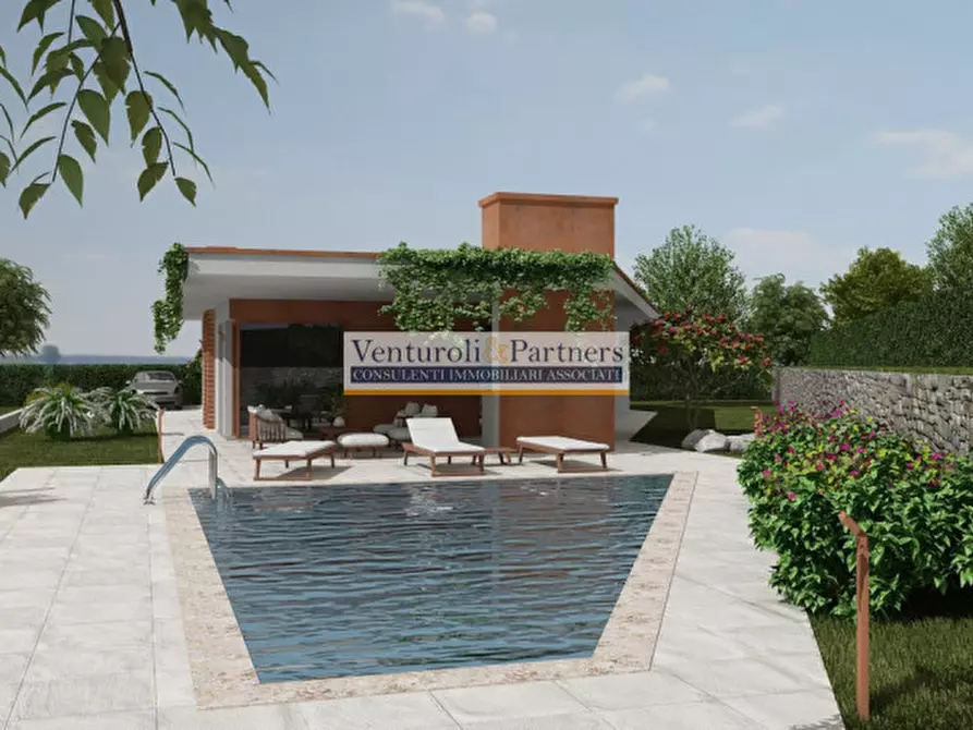 Immagine 1 di Villa in vendita  in Via roma a Gavardo