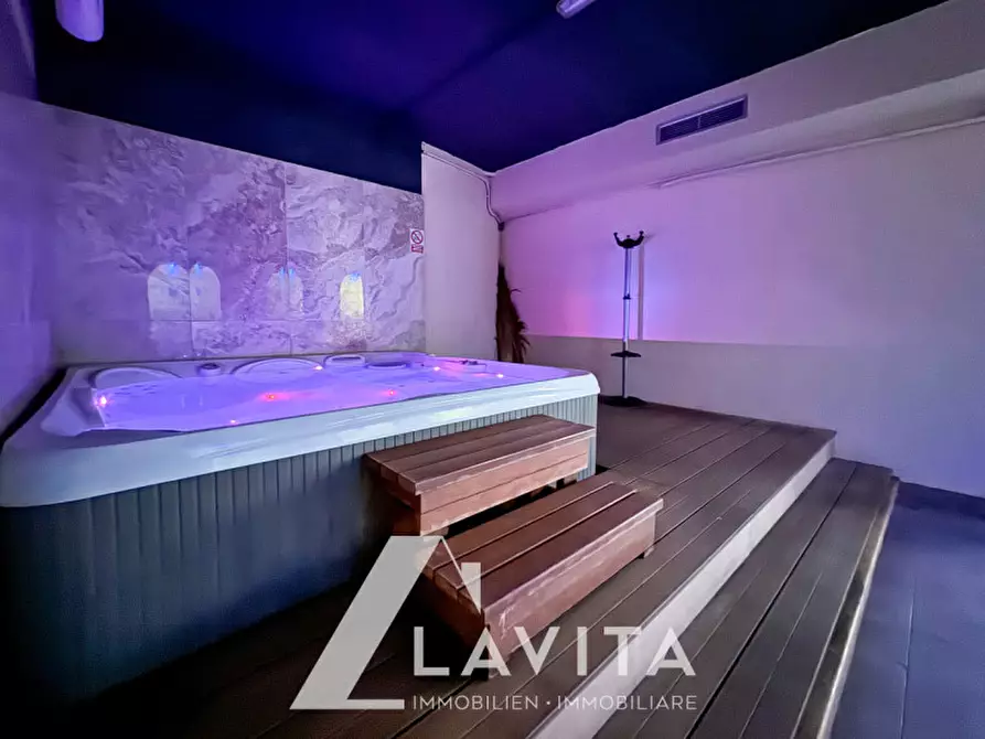 Immagine 12 di Attività commerciale in vendita  in via della visitazione a Bolzano