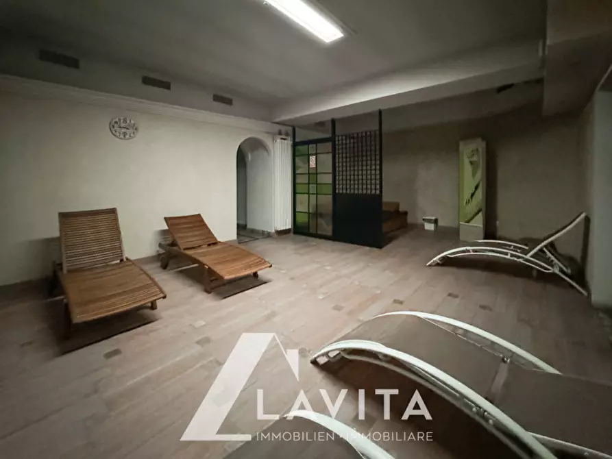 Immagine 15 di Attività commerciale in vendita  in via della visitazione a Bolzano